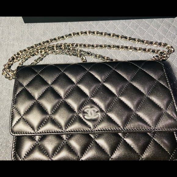 *SOLD*CHANEL wallet on chain (WOC) - Picture 4 of 15